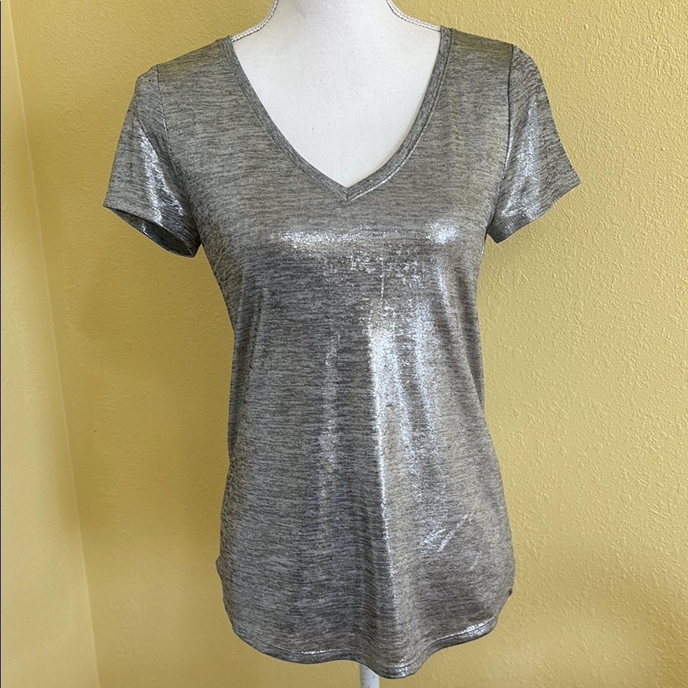 White House Black Market Sequin Gray Short Sleeve T-Shirt